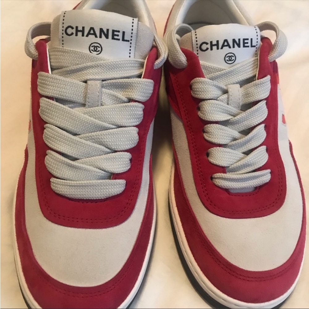 Chanel sneaker
